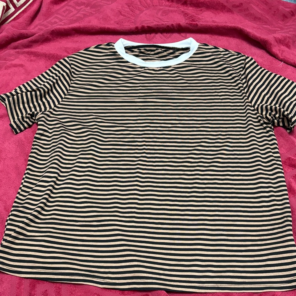 SHEIN Black and Tan Striped Short Sleeve Tee